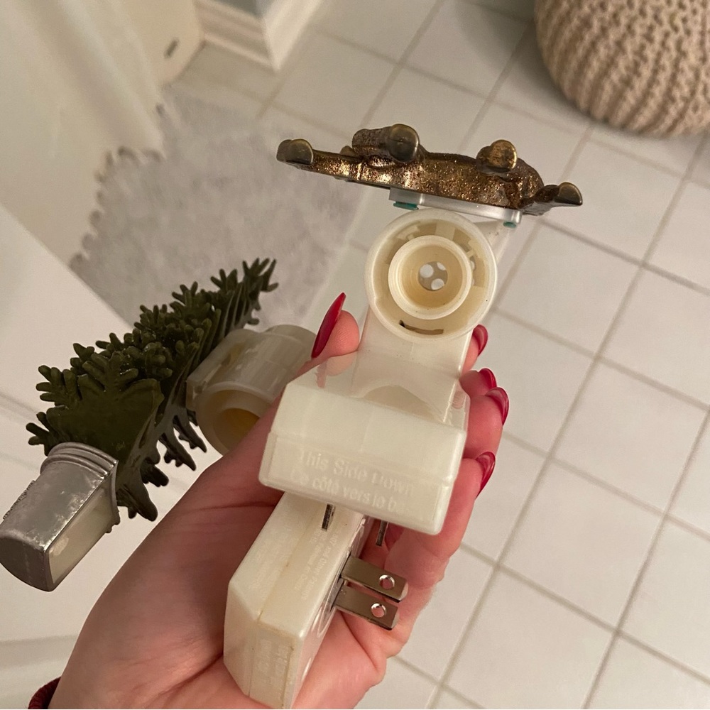Bath & Body Works Christmas Wallflowers - Picture 4 of 5